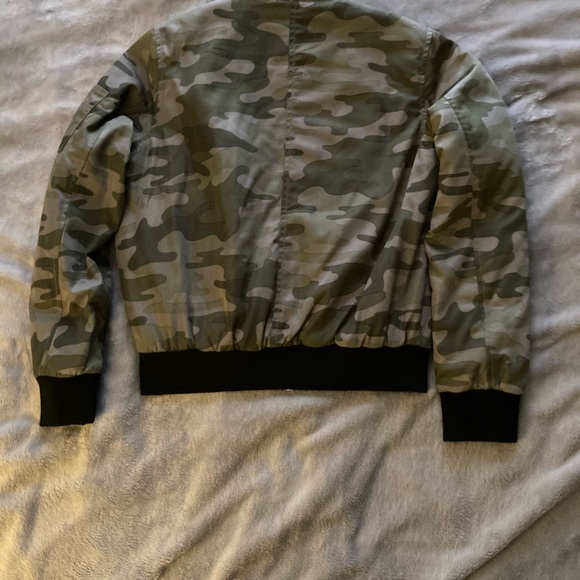 Others Follow Camouflage Jacket - Picture 7 of 7